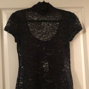 DRAMATIC black lace turtle neck tee NWT✨